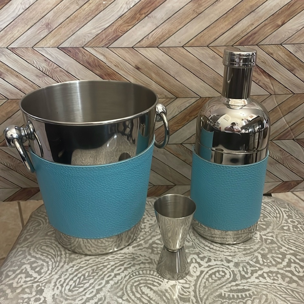 Vintage Pier 1 Imports 18/8 Stainless Steel Bar ice bucket, Shaker,double jigger